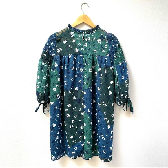 Susina Floral Mock Neck Half Sleeve Textured Shift Dress Blue Women's Small $98 - Picture 3 of 9